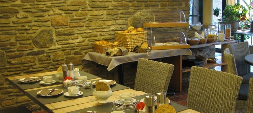 Hotel Ulftaler Schenke Burg-Reuland Kültér fotó