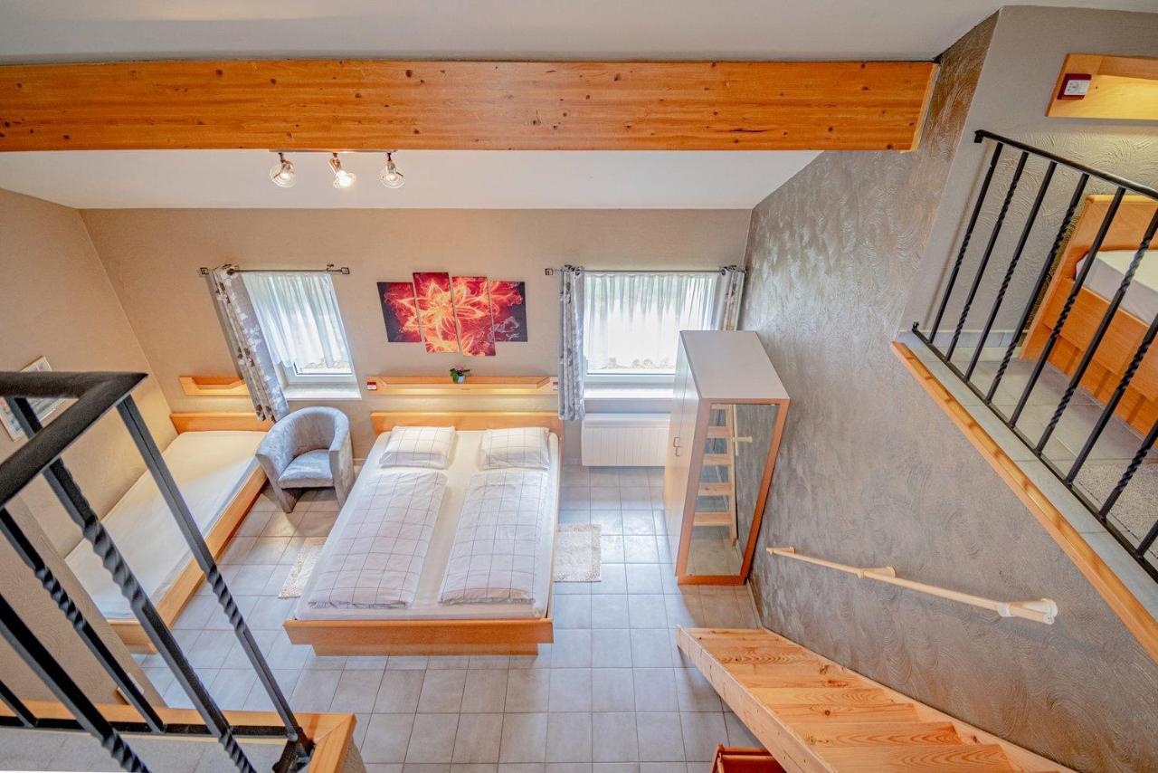 Hotel Ulftaler Schenke Burg-Reuland Kültér fotó